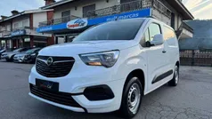 Branco Usado 2021 Opel Combo Monovolume | € 15.990 (Preço justo)