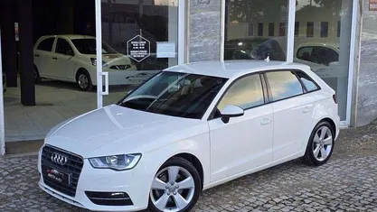 Usado 2013 Audi A3 Ambition Sedan | € 13.950 (Preço justo)