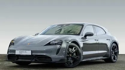 Usado Porsche Taycan Turbo 500 kW (680 HP) 2022 Sedan