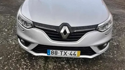 Usado Renault Mégane GrandTour 90 HP (66 kW) 2017 Cinzento Carrinha