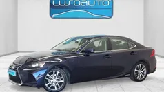 Azul Usado 2018 Lexus IS300h Sport Line Sedan | € 24.900