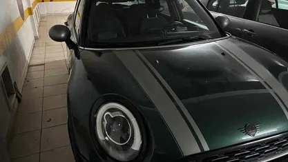 Usado Mini Clubman 150 HP (110 kW) 2019 Verde Carrinha