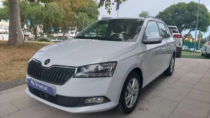 Branco Usado 2022 Skoda Fabia Citadino | € 15.900 (Preço justo)