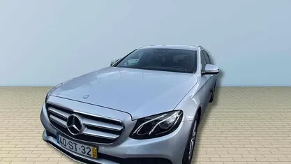 Cinzento Usado 2017 Mercedes E220 Carrinha | € 23.000 (Bom preço)