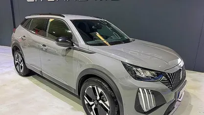 Usado Peugeot 2008 102 HP (75 kW) 2024 SUV