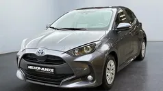 Cinza Usado 2022 Toyota Yaris Hybrid Business Edition | € 17.990 (Bom preço)