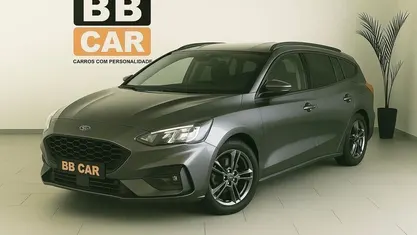 Cinza Usado 2020 Ford Focus ST-Line Carrinha | € 17.600 (Preço justo)