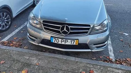 Cinzento Usado 2011 Mercedes C200 Carrinha | € 12.900 (Preço justo)