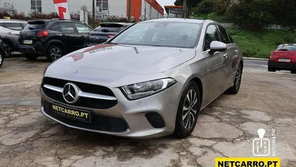 Usado Mercedes 180 Style 116 HP (85 kW) 2020 Cinzento Sedan