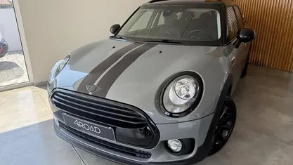 Cinzento Usado 2019 Mini Clubman Carrinha | € 17.000 (Bom preço)