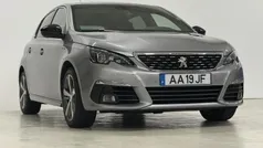 Cinzento Usado 2020 Peugeot 308 GT-line Sedan | € 15.950 (Preço justo)
