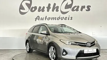 Usado Toyota Auris Touring Sports 90 HP (66 kW) 2014 Carrinha
