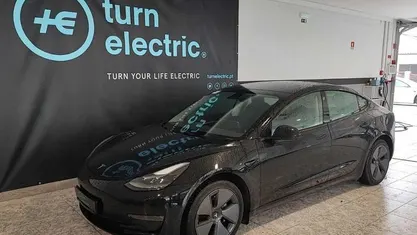 Usado 2023 Tesla Model 3 Sedan | € 28.250 (Bom preço)