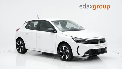 Branco Usado 2023 Opel Corsa-e Citadino | € 19.990 (Preço justo)