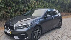 Cinzento Usado 2020 BMW 116 Sport Line Citadino | € 22.000 (Preço justo)