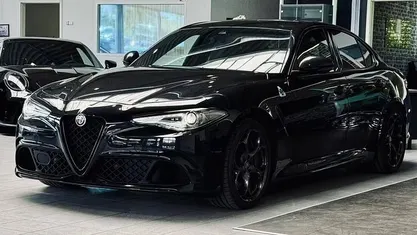 Preto Usado 2020 Alfa Romeo Giulia Quadrifoglio Sedan | € 75.000 (Preço justo)