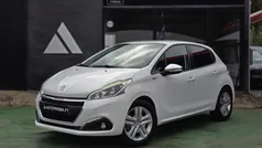 Usado 2016 Peugeot 208 Style Citadino | € 10.900 (Preço justo)