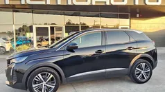 Preto Usado 2023 Peugeot 3008 Allure SUV | € 26.990 (Preço justo)