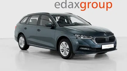 Cinza Usado 2021 Skoda Octavia Ambition Carrinha | € 17.890 (Preço justo)