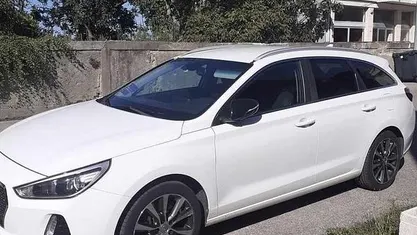 Branco Usado 2017 Hyundai i30 Style Carrinha | € 11.800 (Preço justo)
