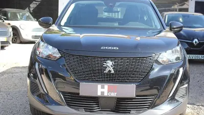 Usado Peugeot 2008 Active 110 HP (80 kW) 2022 SUV