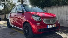 Vermelho Usado 2015 Smart ForFour Passion Citadino | € 8.750 (Preço justo)