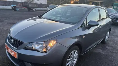 Cinzento Usado 2017 Seat Ibiza | € 9.950 (Preço justo)
