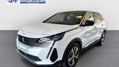 Branco Usado 2023 Peugeot 3008 Allure SUV | € 28.940 (Preço justo)
