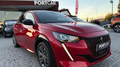 Usado Peugeot e-208 100 kW (136 HP) 2023 Citadino