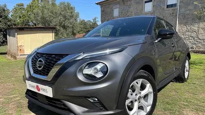 Usado Nissan Juke N-Connecta 117 HP (86 kW) 2020 Cinza SUV