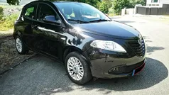 Preto Usado 2014 Lancia Ypsilon Gold Citadino | € 7.500 (Preço justo)