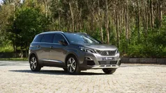 Cinza Usado 2020 Peugeot 5008 GT-line Monovolume | € 24.990 (Bom preço)