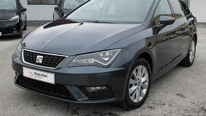 Cinza Usado 2020 Seat Leon ST Style Carrinha | € 15.900 (Preço justo)