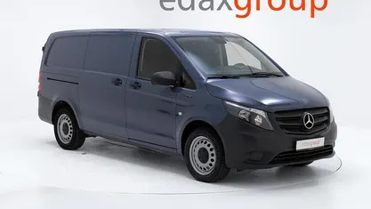 Usado 2020 Mercedes e-Vito Monovolume | € 15.740 (Preço justo)