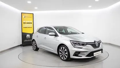Cinzento Usado 2023 Renault Mégane IV | € 23.280 (Preço justo)