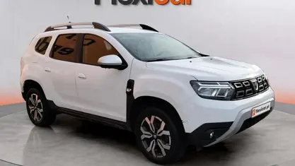 Branco Usado 2022 Dacia Duster Journey SUV | € 16.990 (Preço justo)