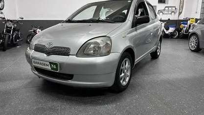 Usado Toyota Yaris 65 HP (47 kW) 2001