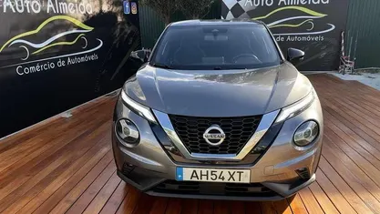 Usado Nissan Juke N-Connecta 114 HP (83 kW) 2021 Cinza SUV