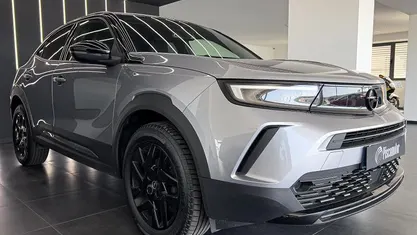 Cinzento Usado 2023 Opel Mokka SUV | € 21.990 (Preço justo)