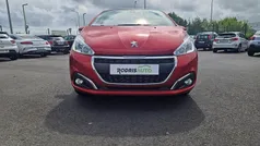 Vermelho Usado 2018 Peugeot 208 Citadino | € 12.999 (Caro)