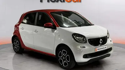 Branco Usado 2019 Smart ForFour Passion Citadino | € 12.990 (Preço justo)