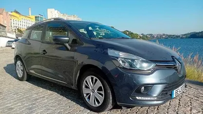 Usado Renault Clio IV 90 HP (66 kW) 2018 Azul Carrinha
