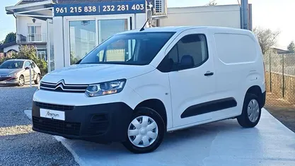 Usado 2021 Citroën Berlingo Monovolume | € 14.600 (Preço justo)