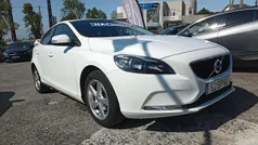 Usado 2017 Volvo V40 Momentum Carrinha | € 15.900 (Preço justo)
