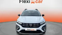 Branco Usado 2022 Dacia Sandero Comfort Citadino | € 15.380 (Bom preço)