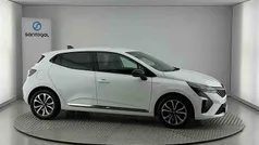 Branco Usado 2023 Renault Clio V | € 17.990 (Preço justo)