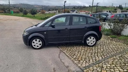 Preto Usado 2001 Audi A2 Ambiente Citadino | € 3.999