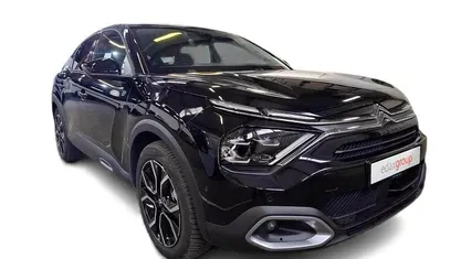 Usado Citroën e-C4 100 kW (136 HP) 2024 Preto Sedan