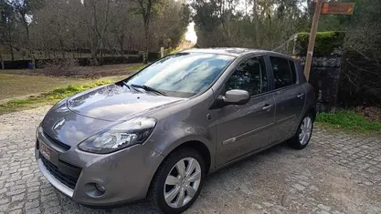 Usado Renault Clio IV 90 HP (66 kW) 2012