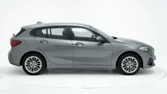 Cinza Usado 2022 BMW 116 Comfort Edition Citadino | € 23.990 (Bom preço)
